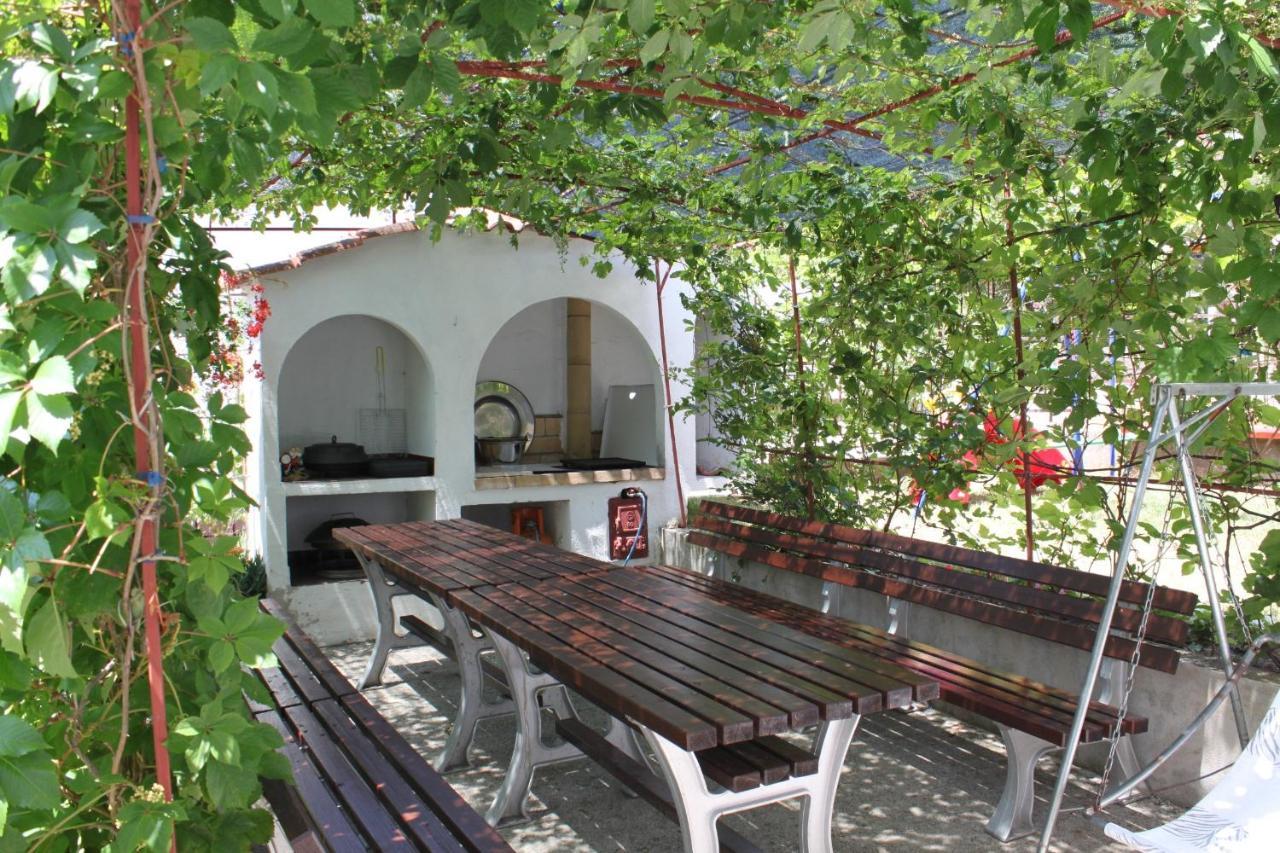 Apartments With A Parking Space Starigrad, Paklenica - 6431 Exteriör bild